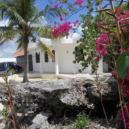 Guesthouse Villa La Isla La Romana Exterior photo