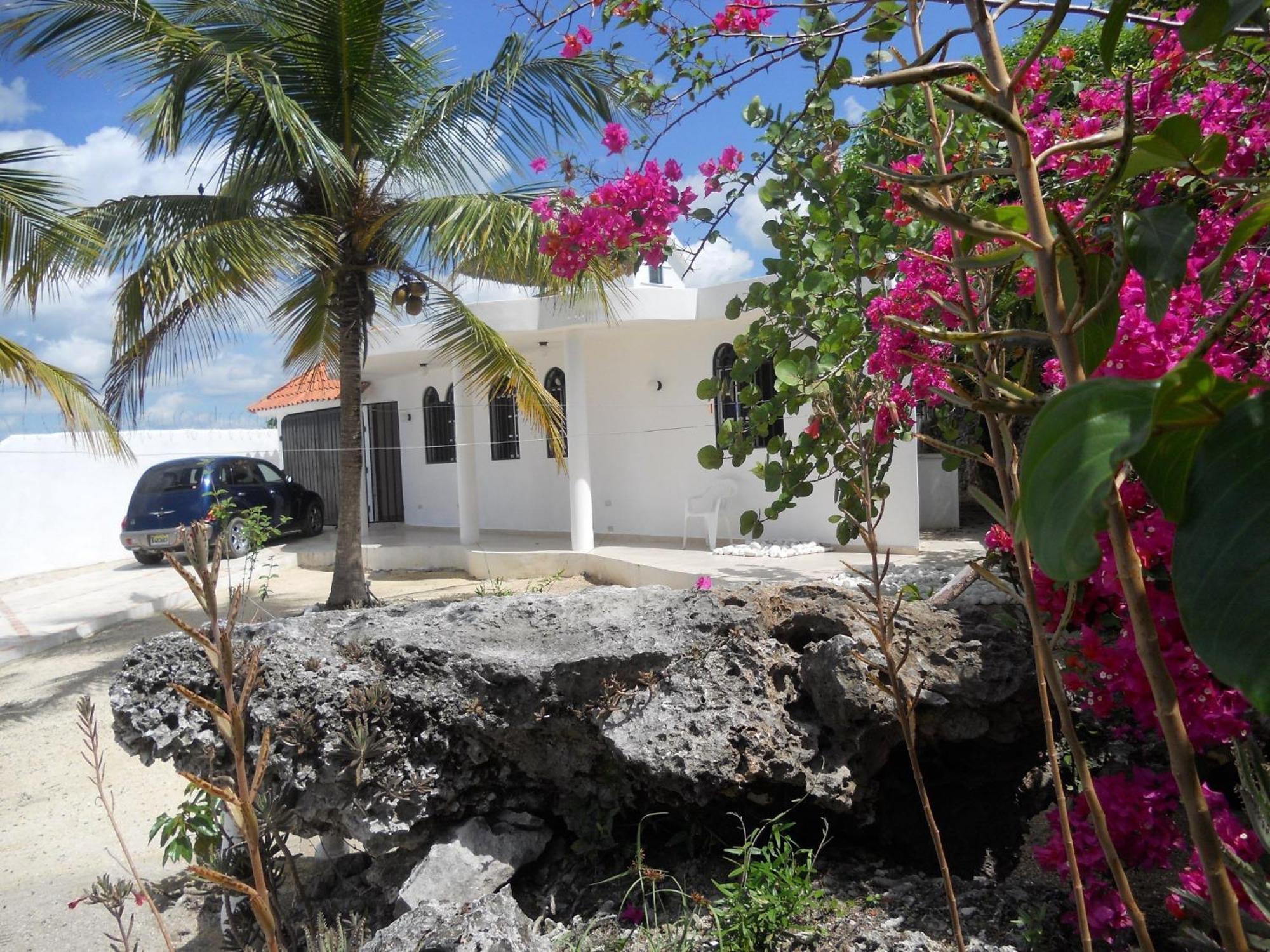 Guesthouse Villa La Isla La Romana Exterior photo